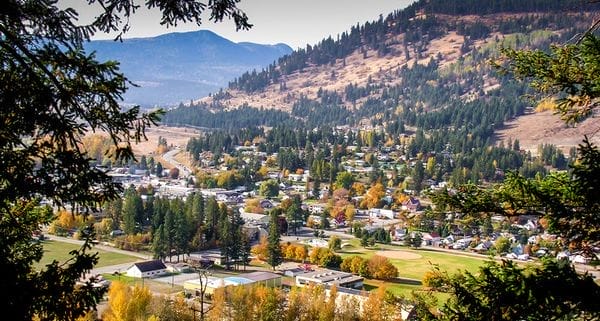 A picture of the Village of Lumby.